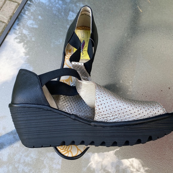 FLY London (copy) sandals - NWT - Picture 3 of 11